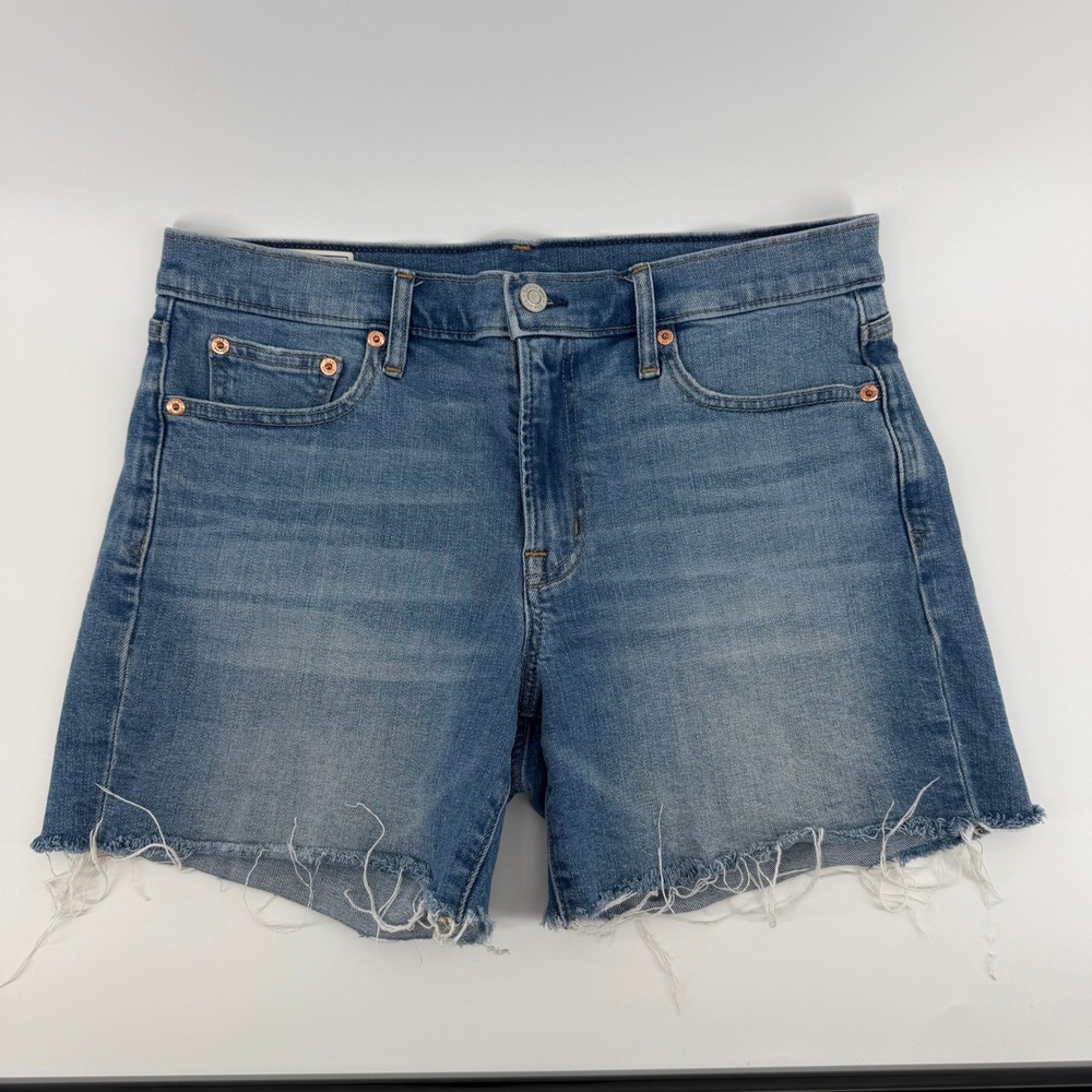 Gap Denim Shorts Womens 29/8 Blue Mid Rise 5" Raw Hem Distressed